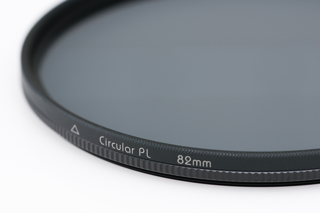 反射・映り込みを除去する『PLフィルター』の効果と使い方